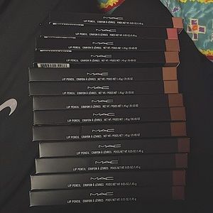 3pc MAC lip pencil (BUY2GET1FREE)